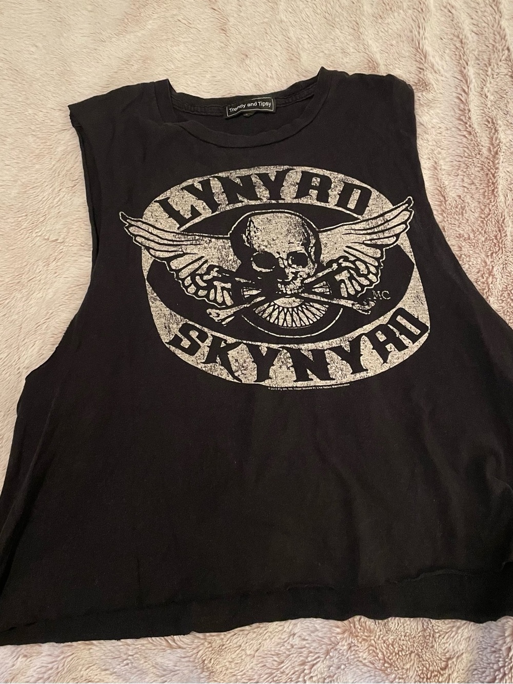 Trendy & Tipsy vintage Lynyrd Skynyrd top OS